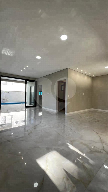 Casa à venda com 4 suítes no condomínio Bella Cittá Villagio I, Mogi das Cruzes - SP