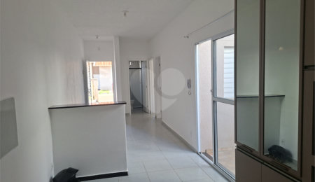 Casa à venda com 2 quartos no condomínio Villagio Allegro, Itapetininga - SP
