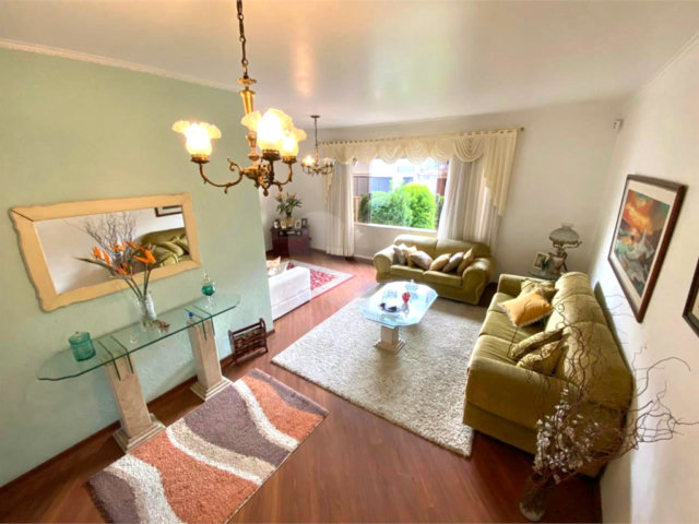 Sobrado à venda com 3 quartos, sendo 1 suíte,  em Vila Guilherme, São Paulo, SP
