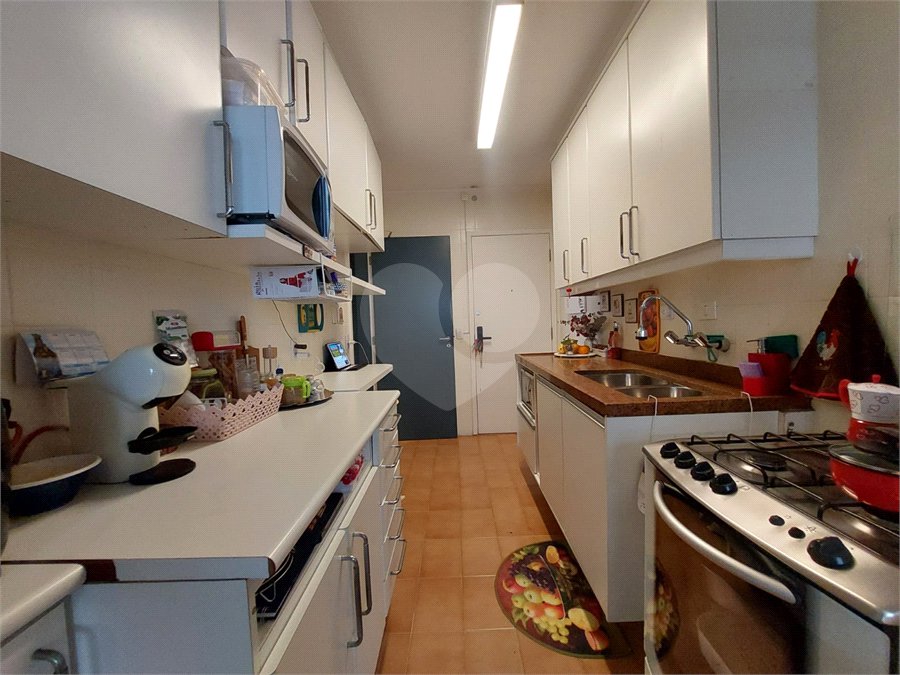 Apartamento à venda com 3 quartos, sendo 1 suíte, em Real Parque, São Paulo, SP