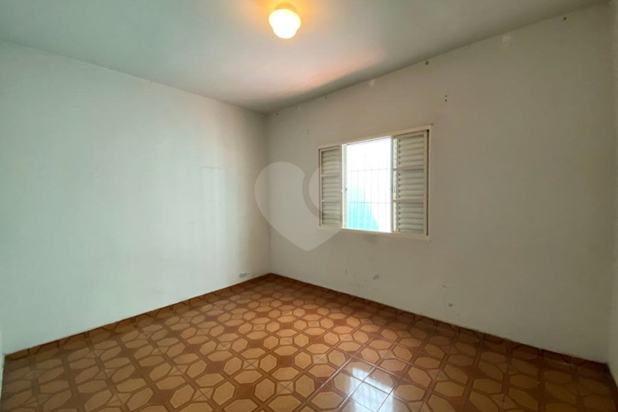 Casa à venda com 2 quartos em Horto, São Paulo, SP