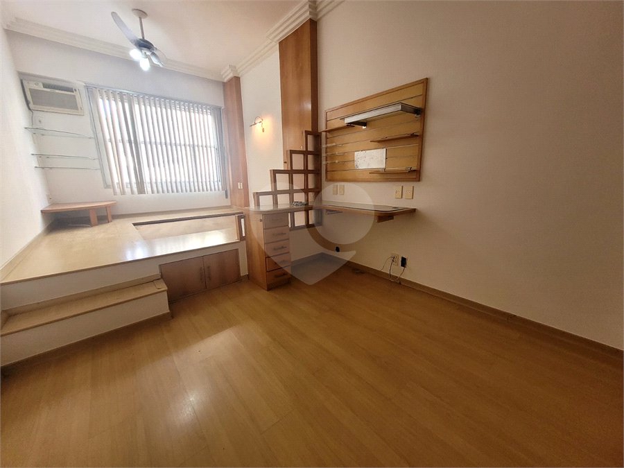 Apartamento à venda com 4 quartos, sendo 1 suíte, em Copacabana, Rio de Janeiro, RJ