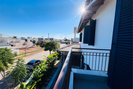 Casa à venda com 4 quartos, sendo 3 suítes, no condomínio Residencial Chácara Ondina, Sorocaba - SP