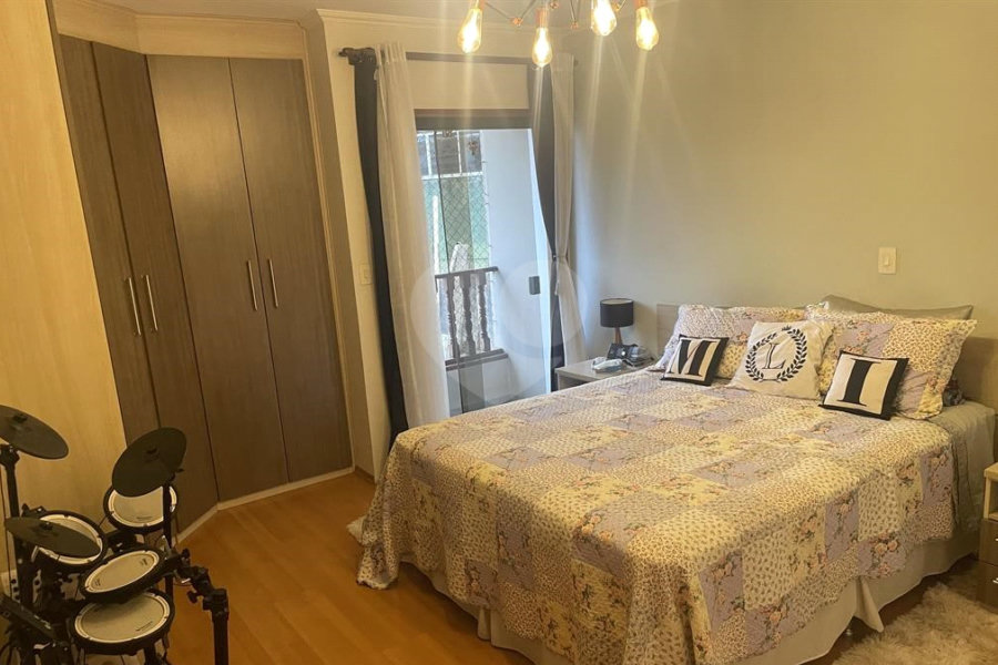 Casa à venda com 3 quartos, sendo 1 suíte, no condomínio Beatriz, São Paulo - SP