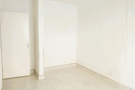 Casa à venda ou para alugar com 7 quartos, sendo 2 suítes, em Jardim Peri Peri, São Paulo, SP