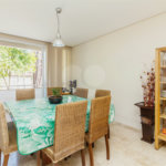 Casa à venda com 4 quartos, sendo 2 suítes, no condomínio Domus, São Paulo - SP