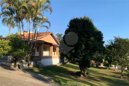 Chácara à venda com 3 suítes em Pavão (canguera), São Roque, SP