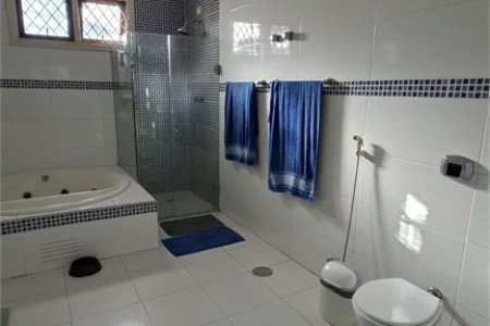 Casa à venda com 5 quartos, sendo 4 suítes, em Butantã, São Paulo, SP