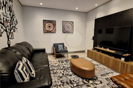 Apartamento à venda com 3 quartos, sendo 1 suíte, em Vila Paulicéia, São Paulo, SP