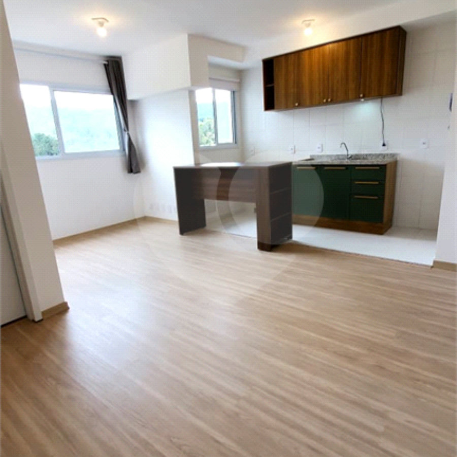Apartamento à venda com 3 quartos, sendo 1 suíte, em Parque Santana, Mogi das Cruzes, SP