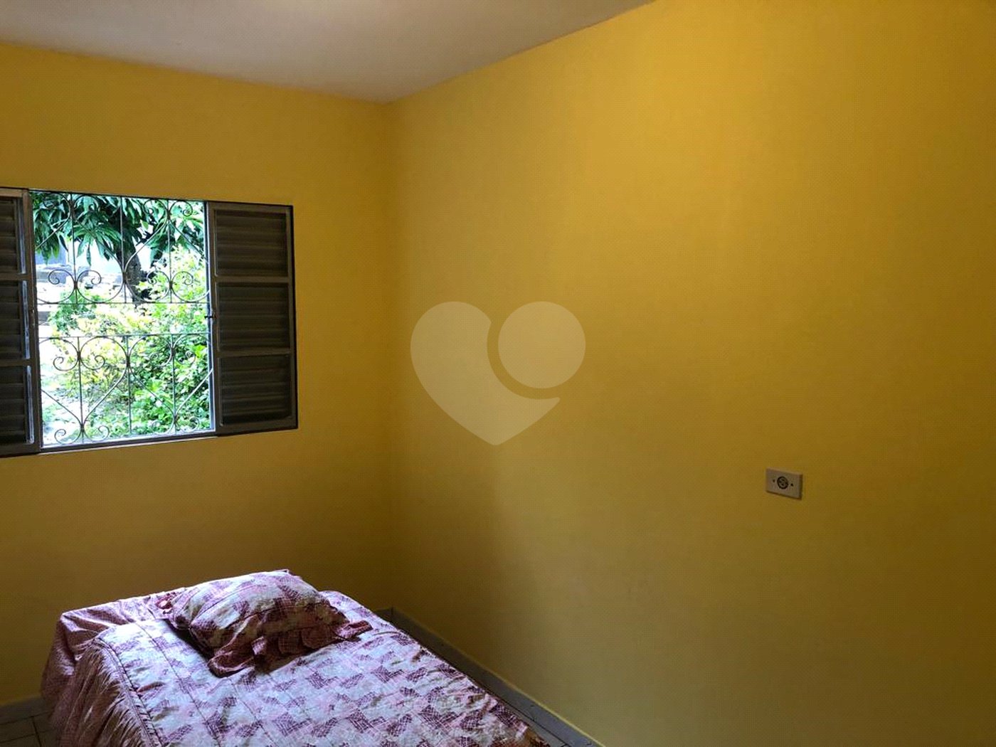 Sobrado à venda com 4 quartos, sendo 1 suíte, em Serra da Cantareira, Mairiporã, SP