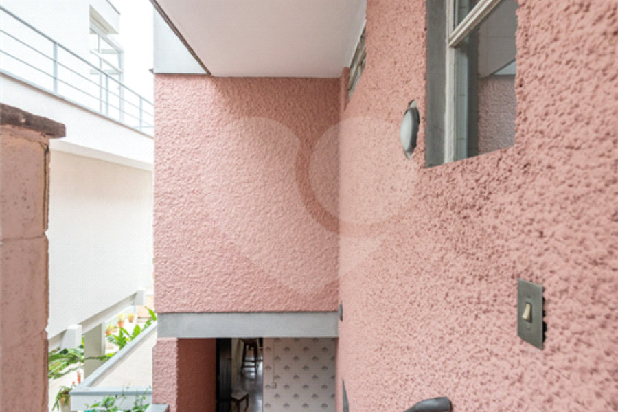Casa Térrea à venda com 7 quartos, sendo 1 suíte, em Santana, São Paulo, SP
