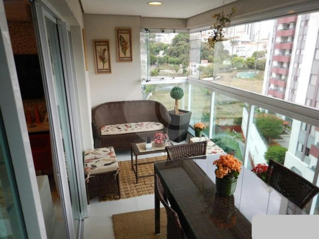 Apartamento à venda com 3 quartos, sendo 2 suítes,  em Santana, São Paulo, SP