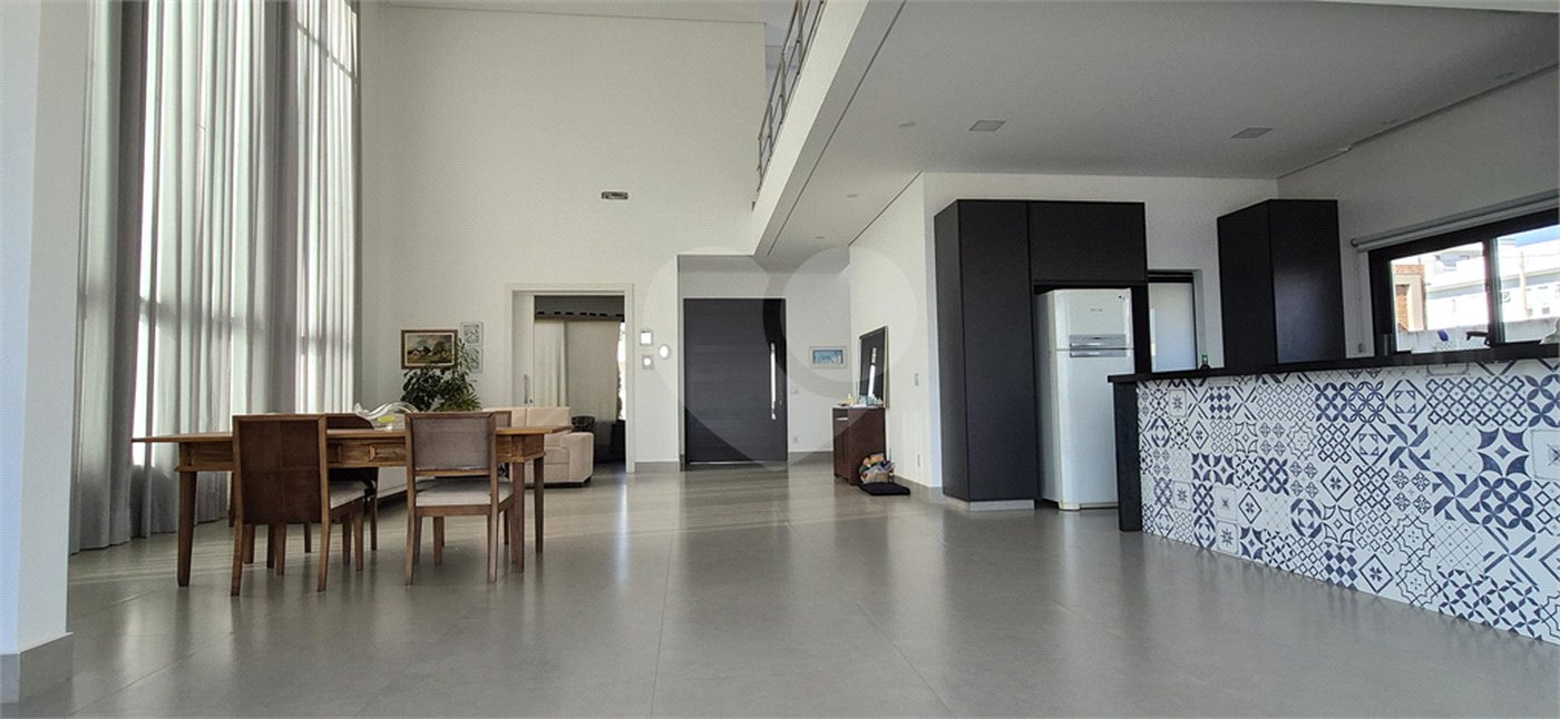 Casa à venda com 3 suítes no condomínio Residencialsaint Paul, Itu - SP