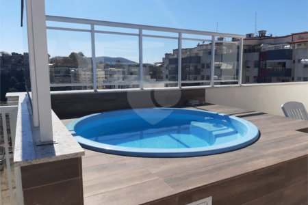 Cobertura à venda com 3 quartos, sendo 2 suítes,  em Tijuca, Rio de Janeiro, RJ