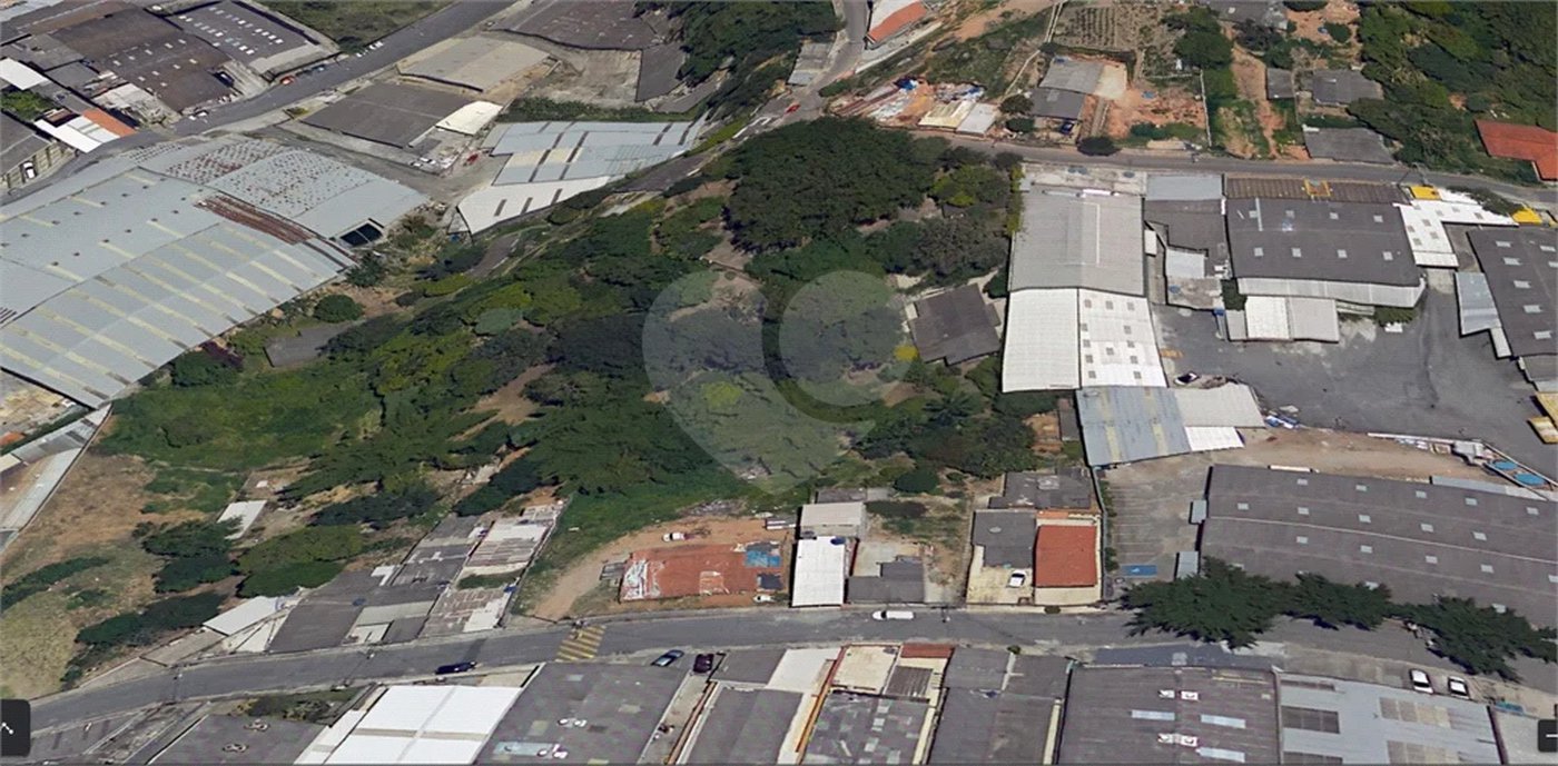Investimento promissor: terreno para edificações residenciais, comerciais e outras em Barueri