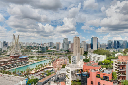 Apartamento à venda com 3 suítes em Real Parque, São Paulo, SP