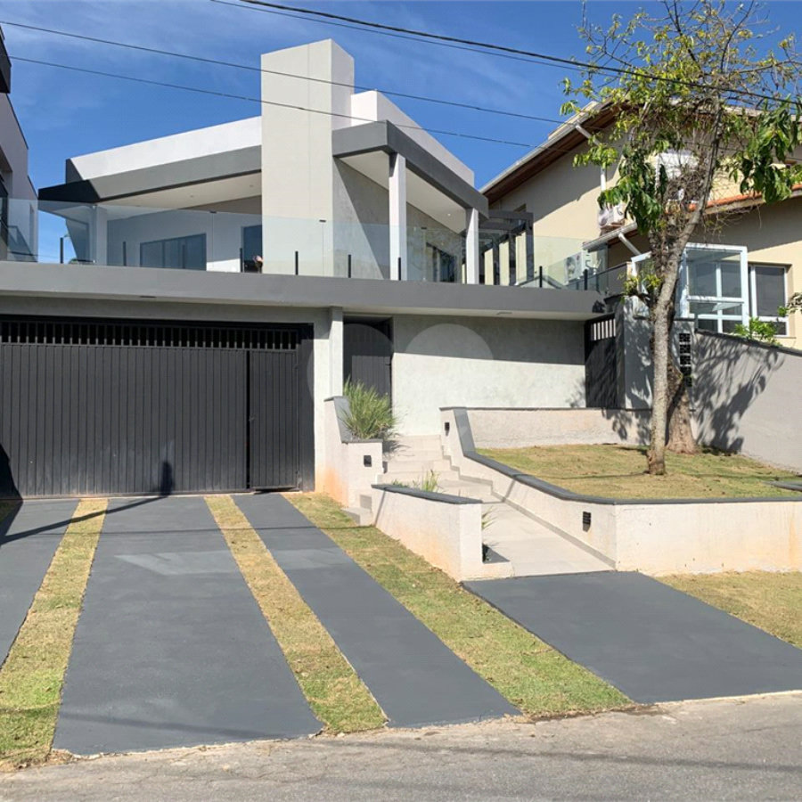 Casa à venda com 3 suítes em Aruã, Mogi das Cruzes, SP