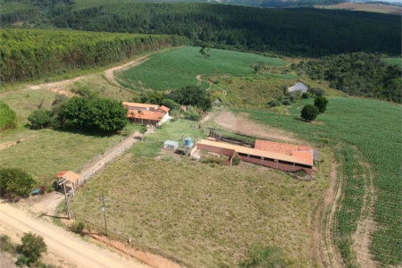Sítio à venda com 3 quartos em Área Rural de São Miguel Arcanjo, São Miguel Arcanjo, SP