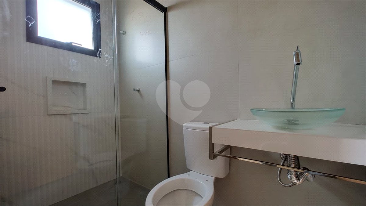 Casa de Vila à venda com 3 quartos, sendo 1 suíte,  em Éden, Sorocaba, SP