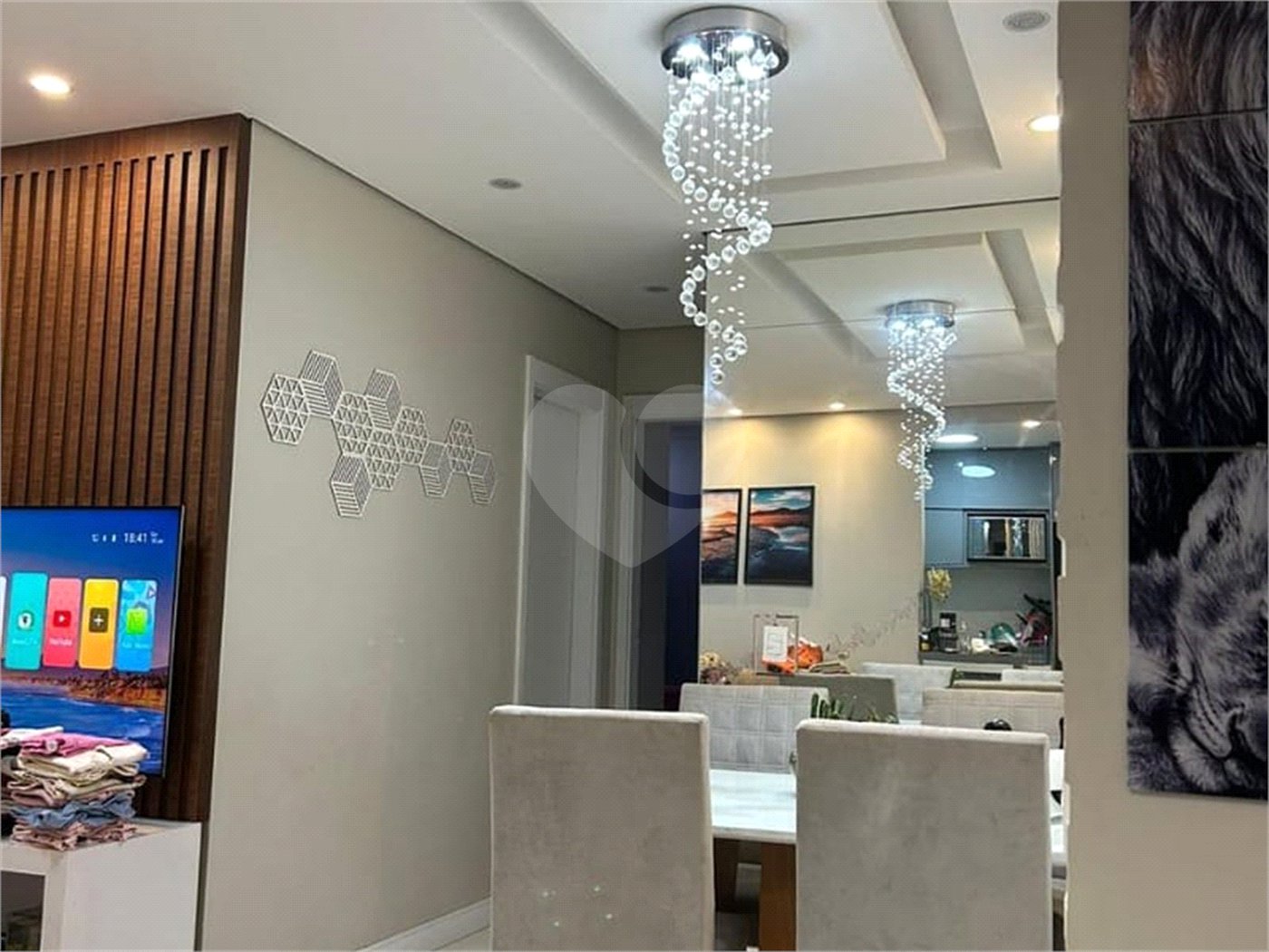 Apartamento à venda com 2 quartos, sendo 1 suíte,  em Continental, Osasco, SP
