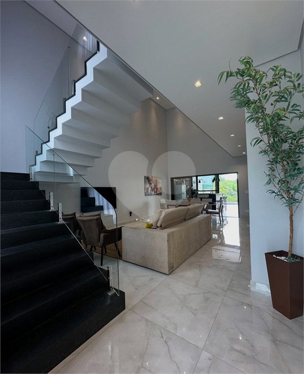 Casa à venda com 3 suítes no condomínio Residencial Milano, Indaiatuba - SP