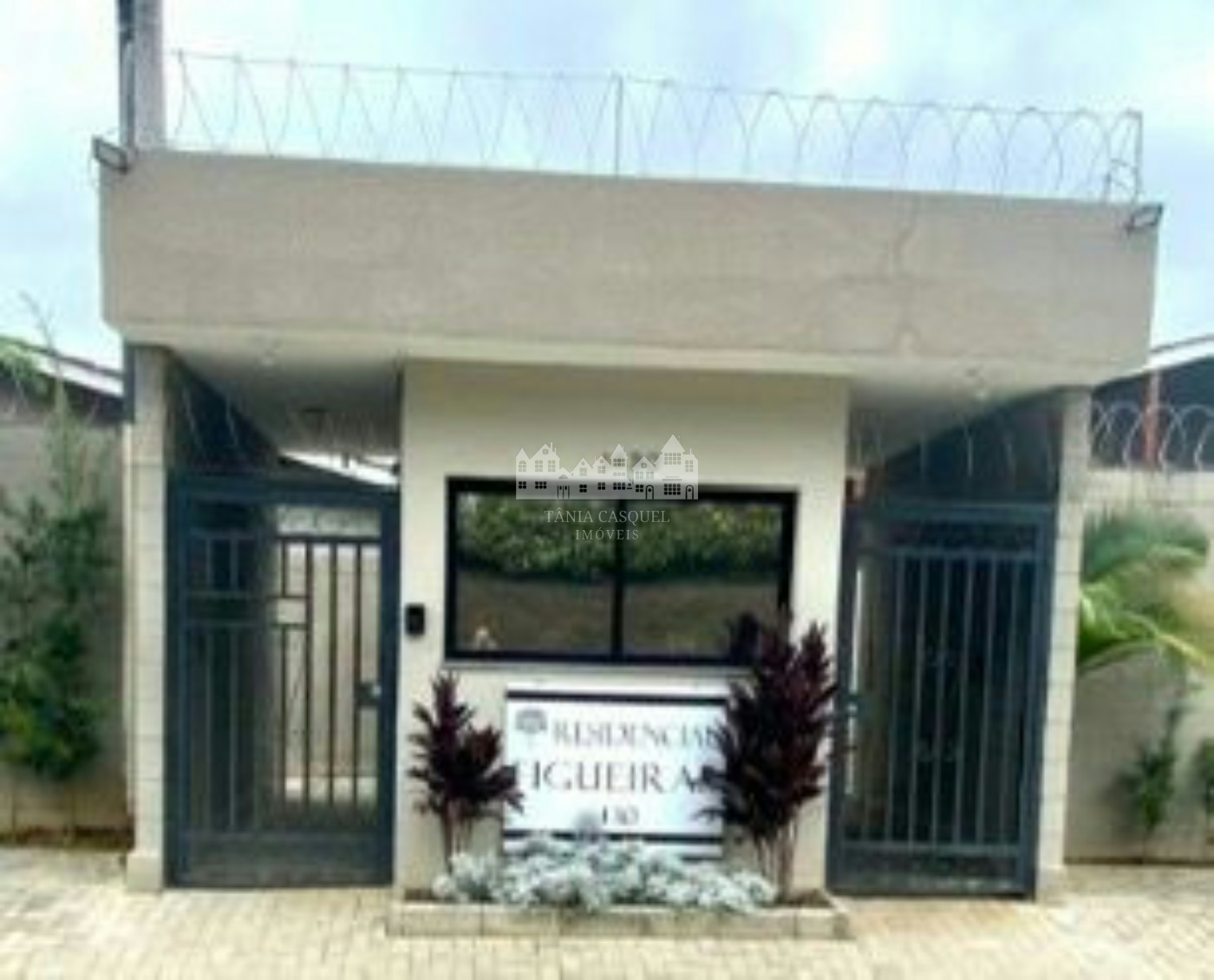 Casa à venda com 2 quartos, sendo 1 suíte, no condomínio Figueiras, Atibaia - SP
