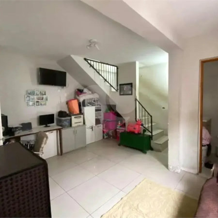 Sobrado à venda com 3 quartos, sendo 2 suítes, em Conjunto Residencial Butantã, São Paulo, SP