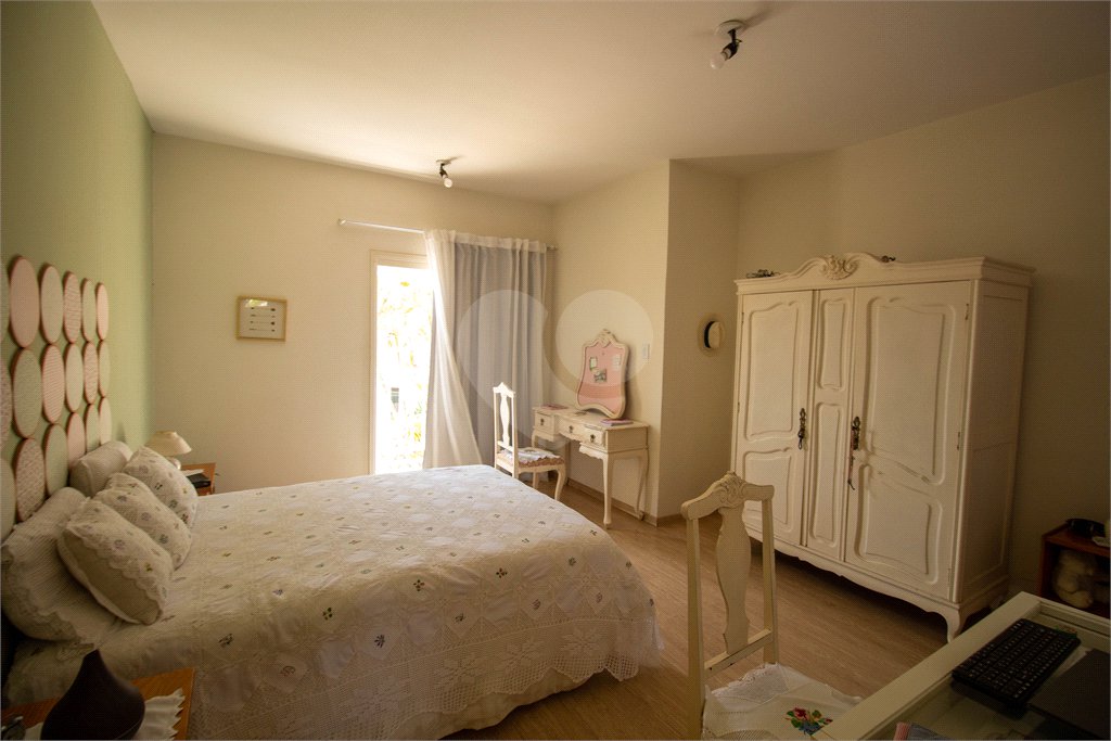 Casa à venda com 4 quartos, sendo 1 suíte, em Santa Luzia, Alumínio, SP
