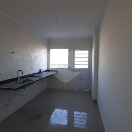 Casa à venda com 2 quartos no condomínio Residencial Luta, São Paulo - SP