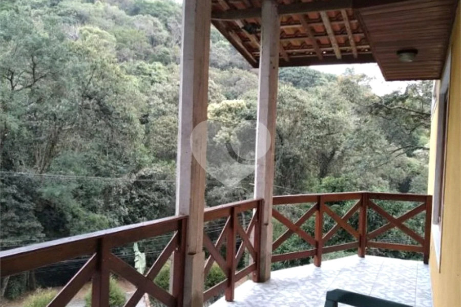 Casa à venda com 4 quartos, sendo 2 suítes,  no condomínio Parque Imperial da Cantareira, Mairiporã - SP