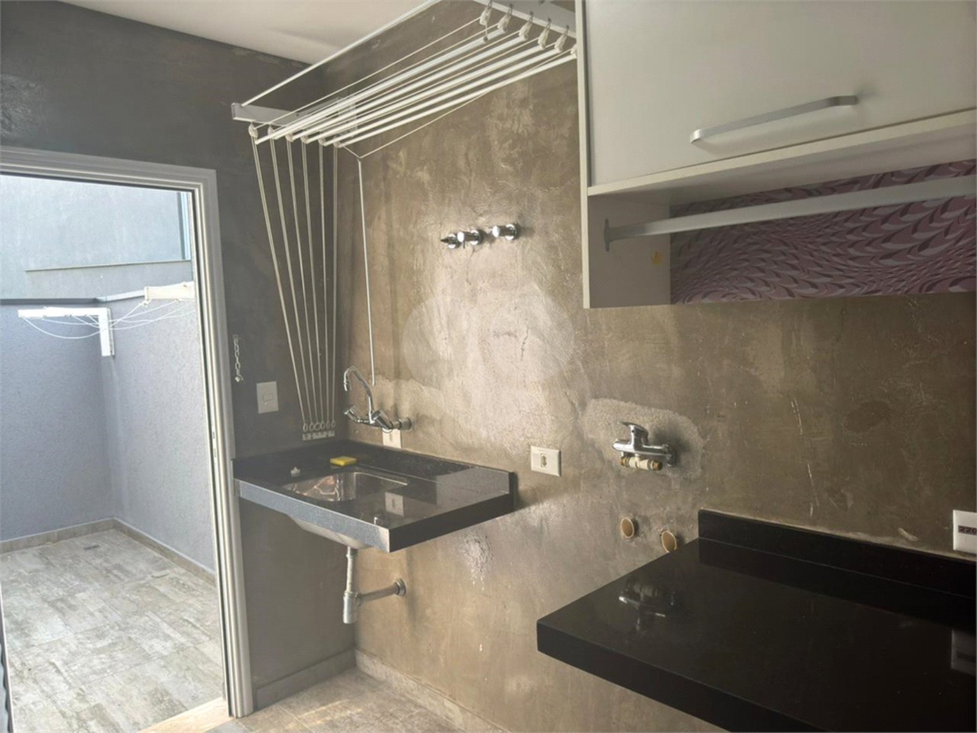 Casa à venda com 3 suítes no condomínio Aruã, Mogi das Cruzes - SP