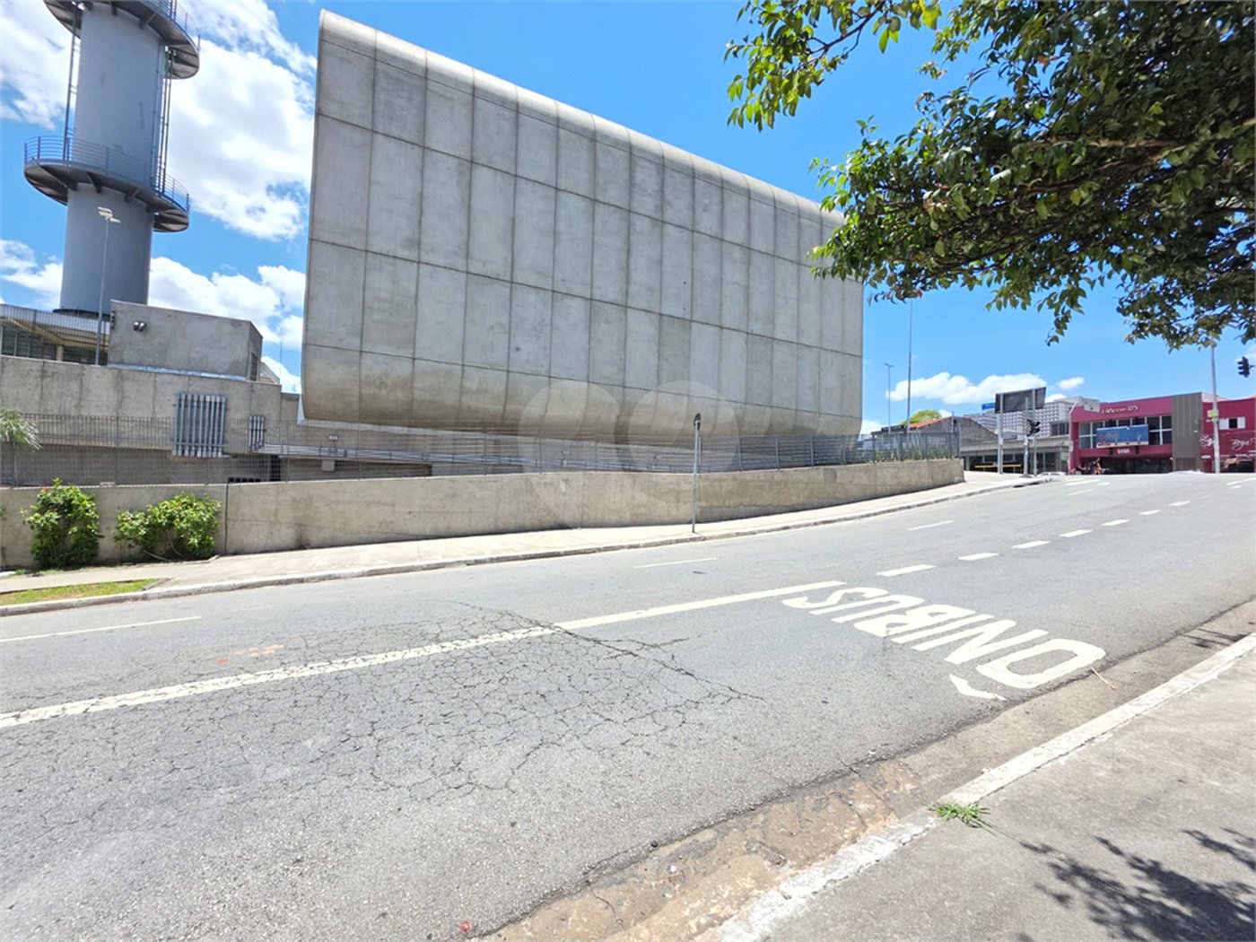 Casa à venda com 3 quartos, sendo 1 suíte,  em Ferreira, São Paulo, SP