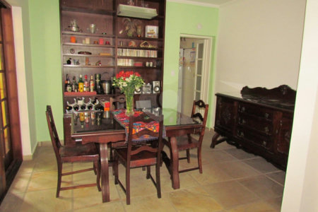 Casa de Vila à venda com 4 quartos, sendo 1 suíte, em Chácara Monte Alegre, São Paulo, SP
