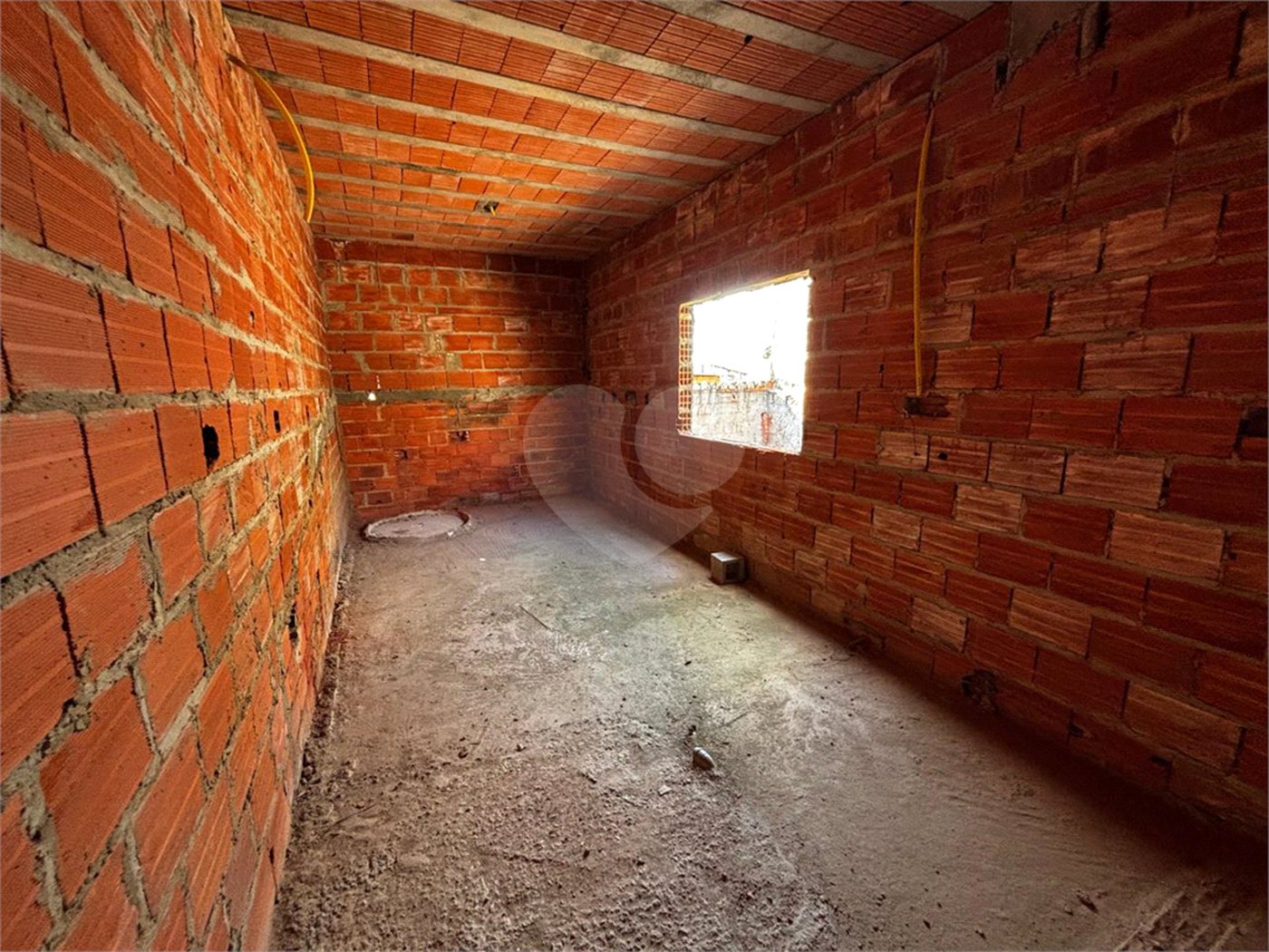 Casa à venda com 3 quartos, sendo 1 suíte, em Jardim Santa Cruz, Salto, SP