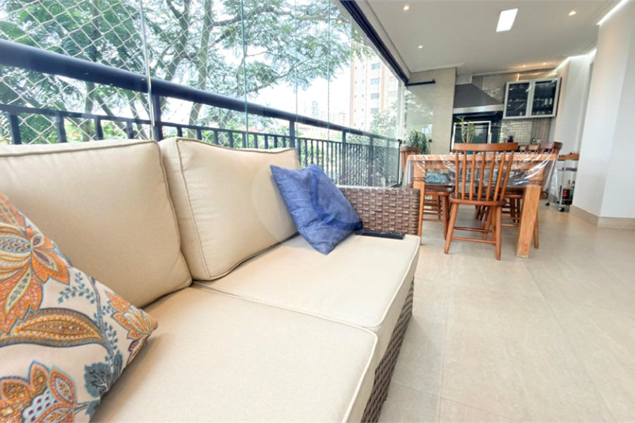 Apartamento à venda com 3 suítes em Santana, São Paulo, SP