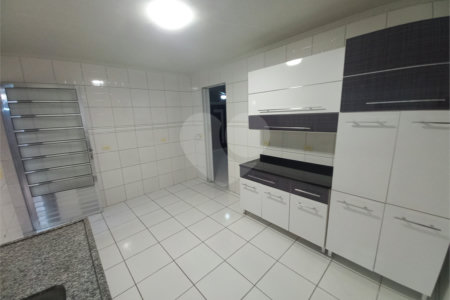 Casa de Vila para alugar com 1 quarto em Jardim Novo Taboão, São Paulo, SP