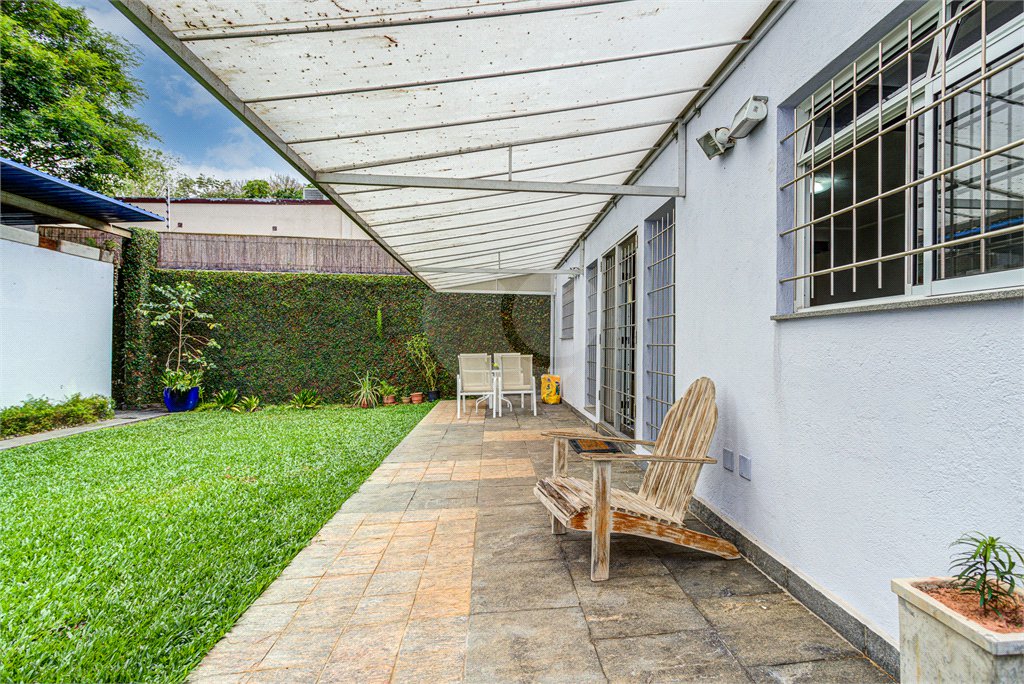 Casa de Vila à venda com 3 quartos, sendo 1 suíte,  em Granja Julieta, São Paulo, SP