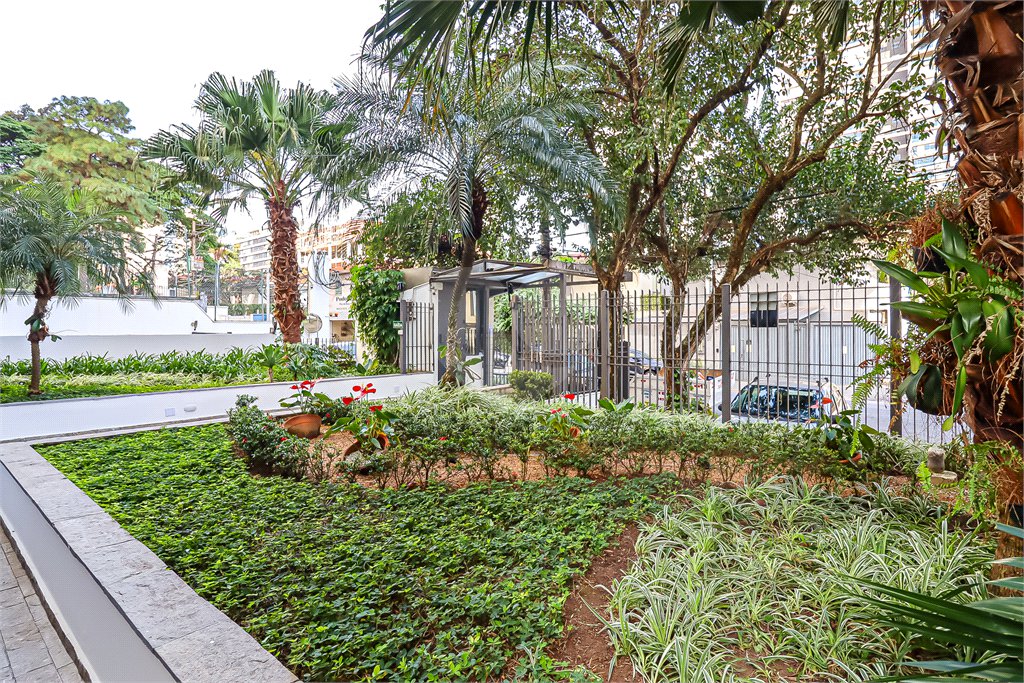 Apartamento à venda com 3 suítes em Cidade Monções, São Paulo, SP