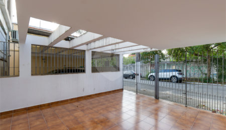 Casa à venda com 3 quartos, sendo 1 suíte,  em Campo Belo, São Paulo, SP