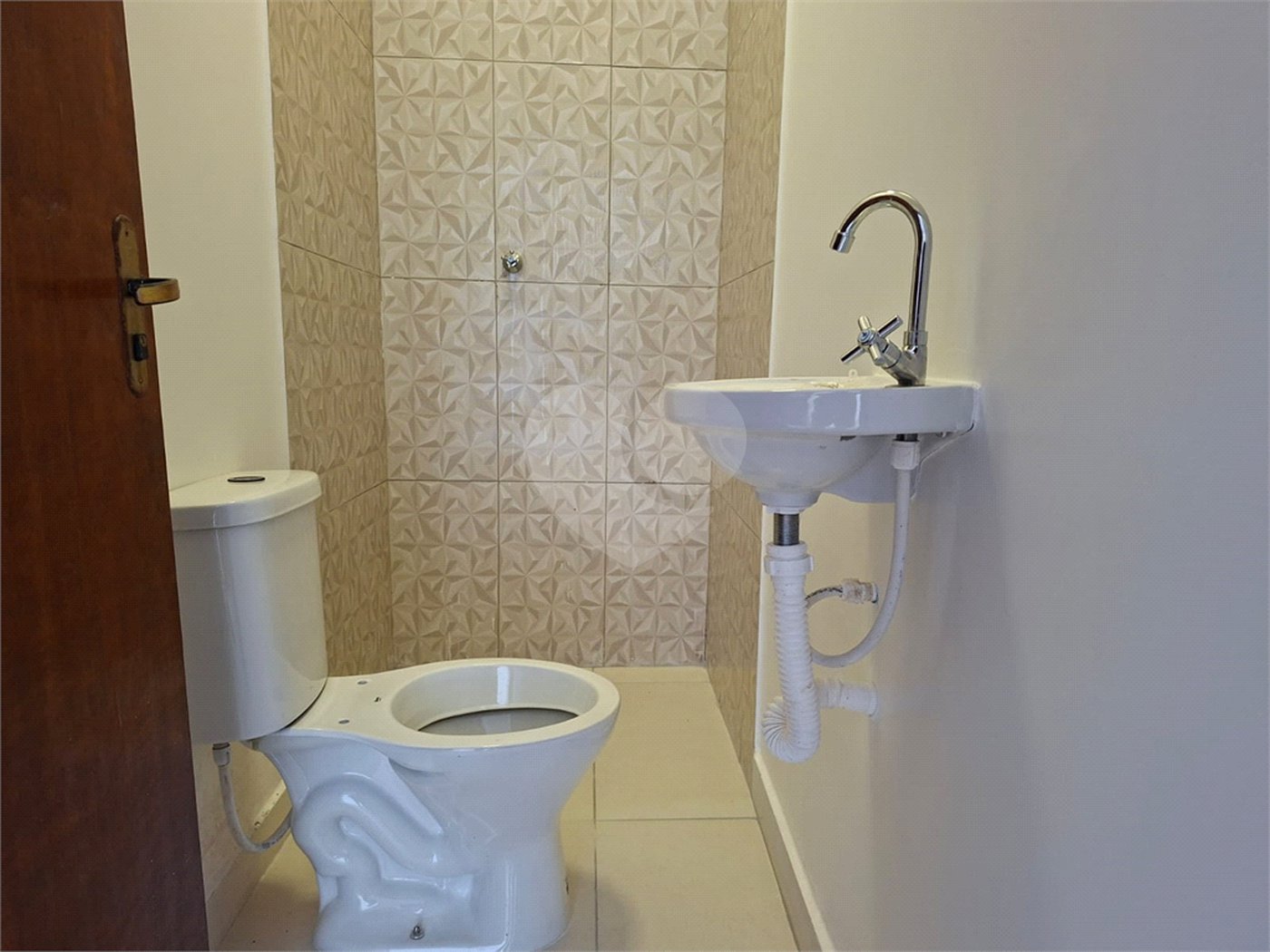 Casa à venda com 3 quartos, sendo 2 suítes, em Loteamento Residencial Lisboa, Itapetininga, SP