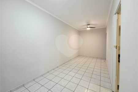 Casa à venda com 3 quartos, sendo 1 suíte, no condomínio Parque das Árvores, Sorocaba - SP