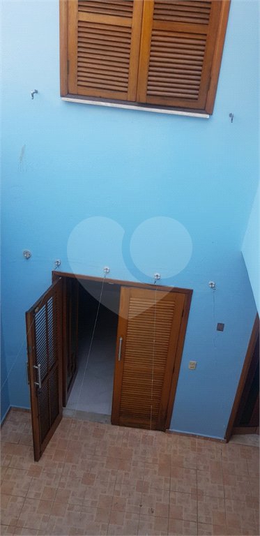 Sobrado à venda com 4 quartos, sendo 2 suítes, em Vila Hamburguesa, São Paulo, SP