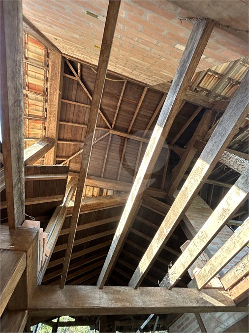 Casa à venda com 3 quartos, sendo 2 suítes,  no condomínio Alpes da Cantareira, Mairiporã - SP