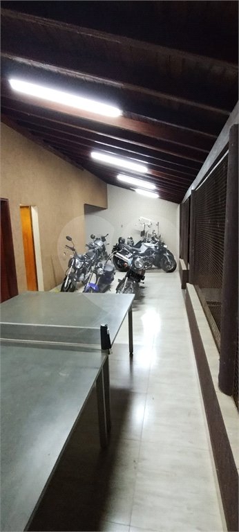 Casa à venda com 3 quartos, sendo 1 suíte, no Centro, Paranaíba, MS