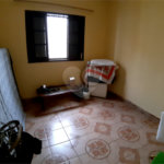 Sobrado à venda com 5 quartos em Vila Nivi, São Paulo, SP