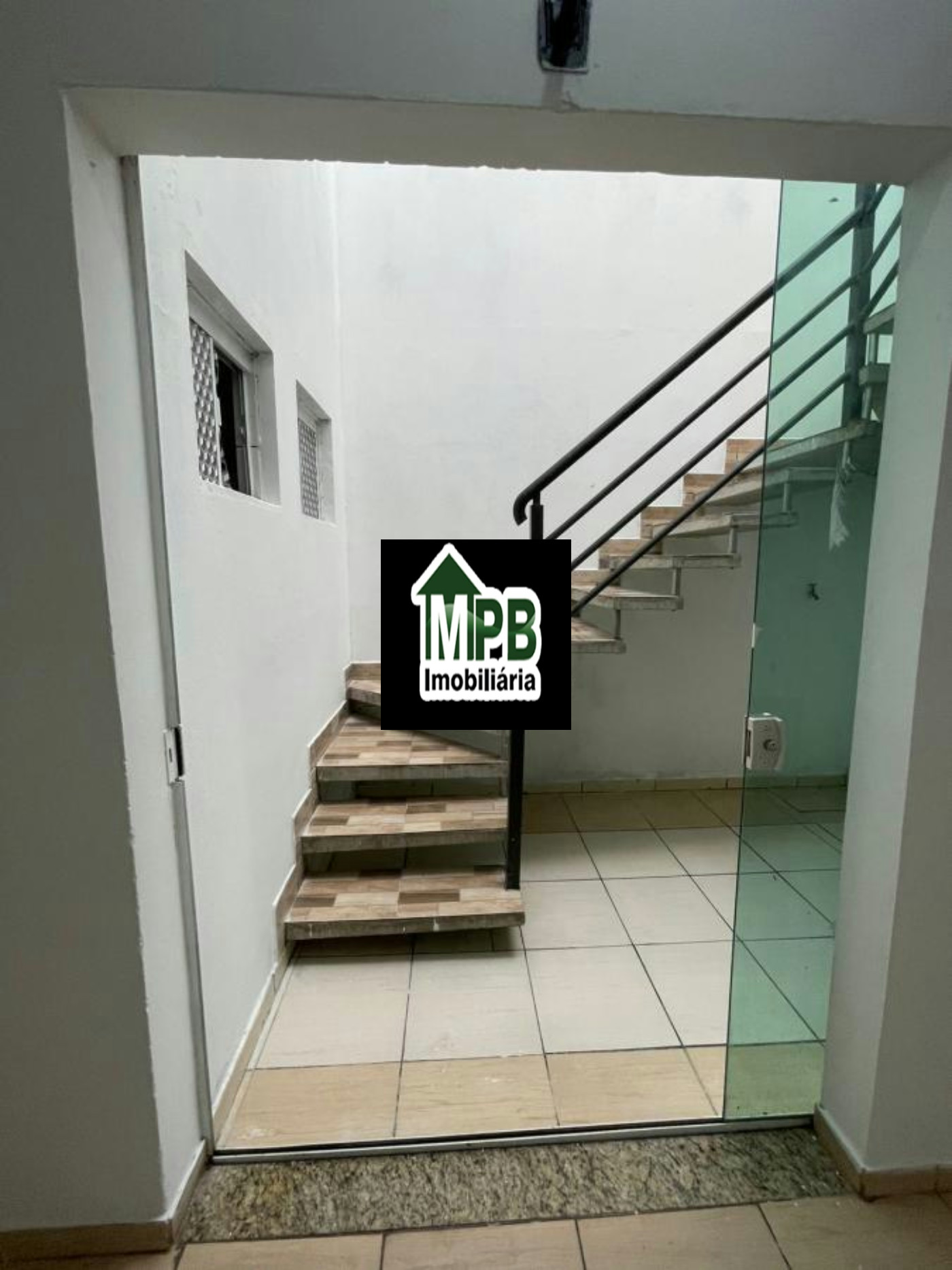 Sobrado à venda com 4 quartos, sendo 1 suíte, em Jardim Alpes de Sorocaba, Sorocaba, SP