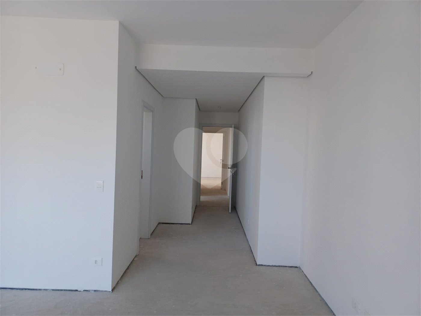 Apartamento à venda com 4 suítes em Real Parque, São Paulo, SP