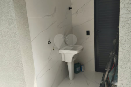 Casa à venda com 3 quartos, sendo 2 suítes, em Cachoeirinha, Bom Jesus dos Perdões, SP