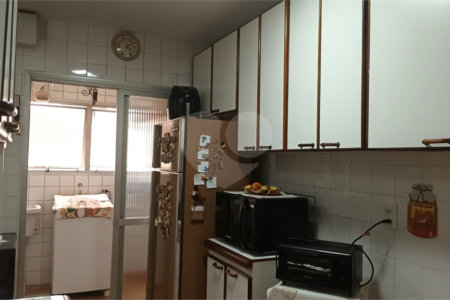 Apartamento à venda com 3 quartos, sendo 1 suíte, em Vila Mariana, São Paulo, SP